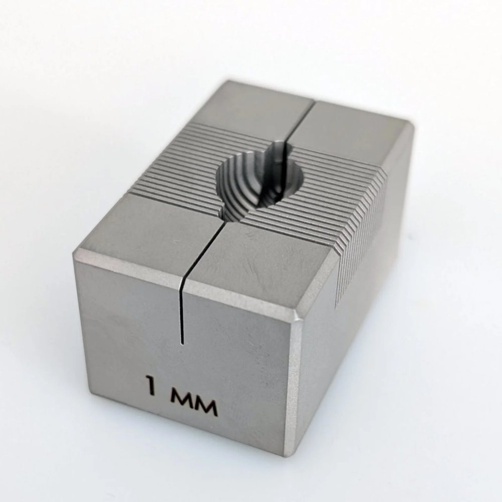 Small Batch Brain Slicing Matrix CNC Machining Case Study